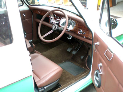 Morris Austin Lancer Series I with newly installed wood grain custom dash, perfectly complementing the restoration workmanship or Allan’s Motor Engineering. Sydney NSW.